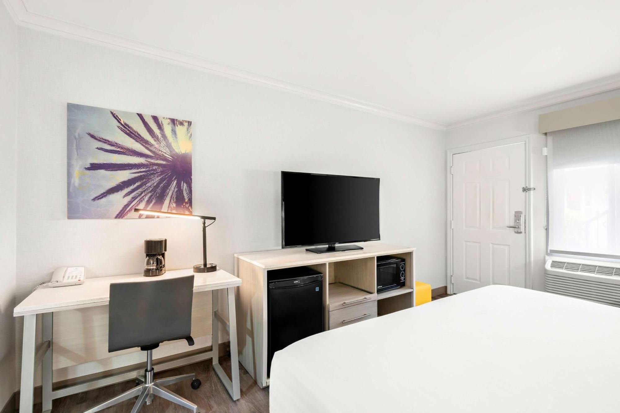 Surestay Hotel By Best Western Санта-Моника Экстерьер фото