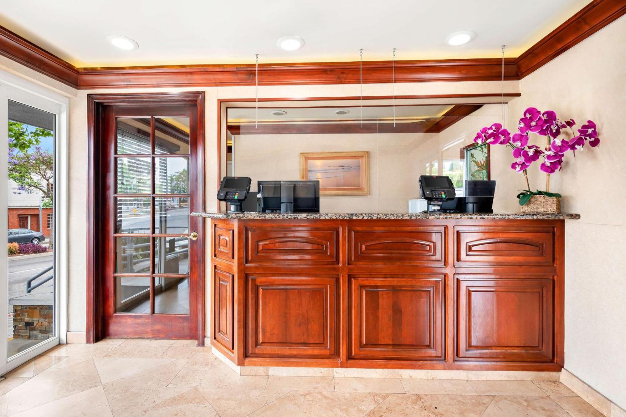 Surestay Hotel By Best Western Санта-Моника Экстерьер фото
