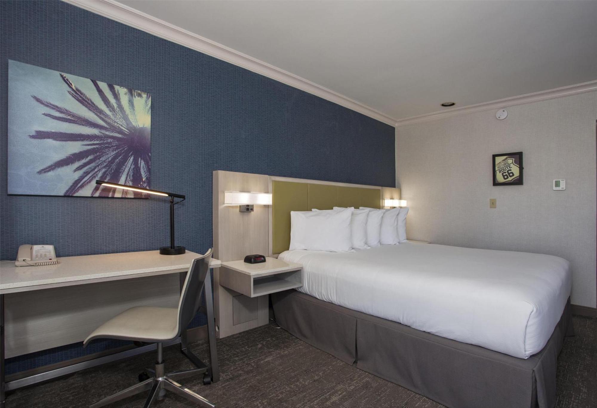 Surestay Hotel By Best Western Санта-Моника Экстерьер фото
