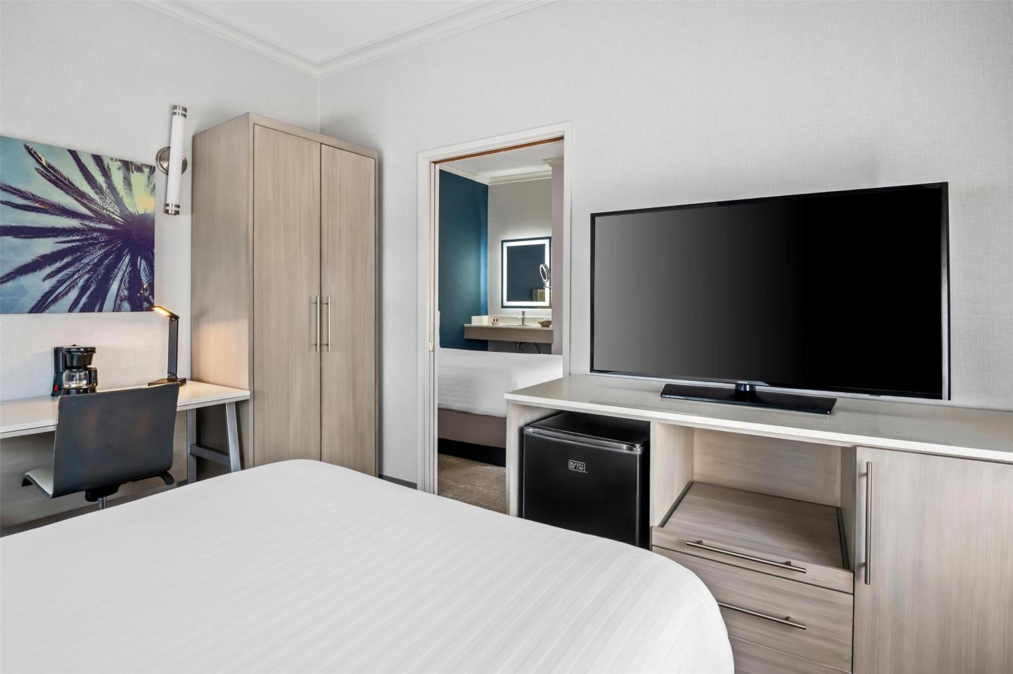 Surestay Hotel By Best Western Санта-Моника Экстерьер фото