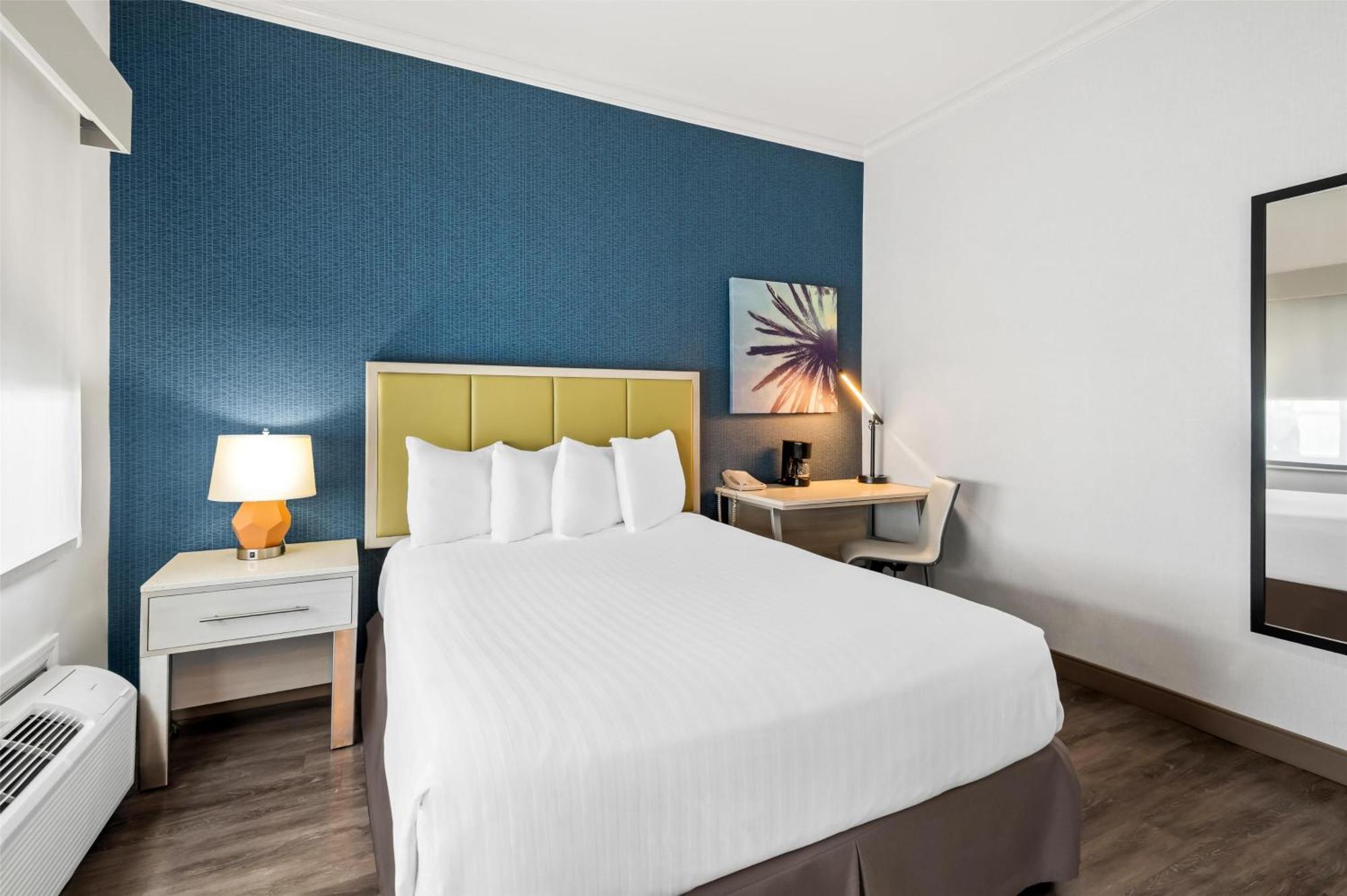 Surestay Hotel By Best Western Санта-Моника Экстерьер фото