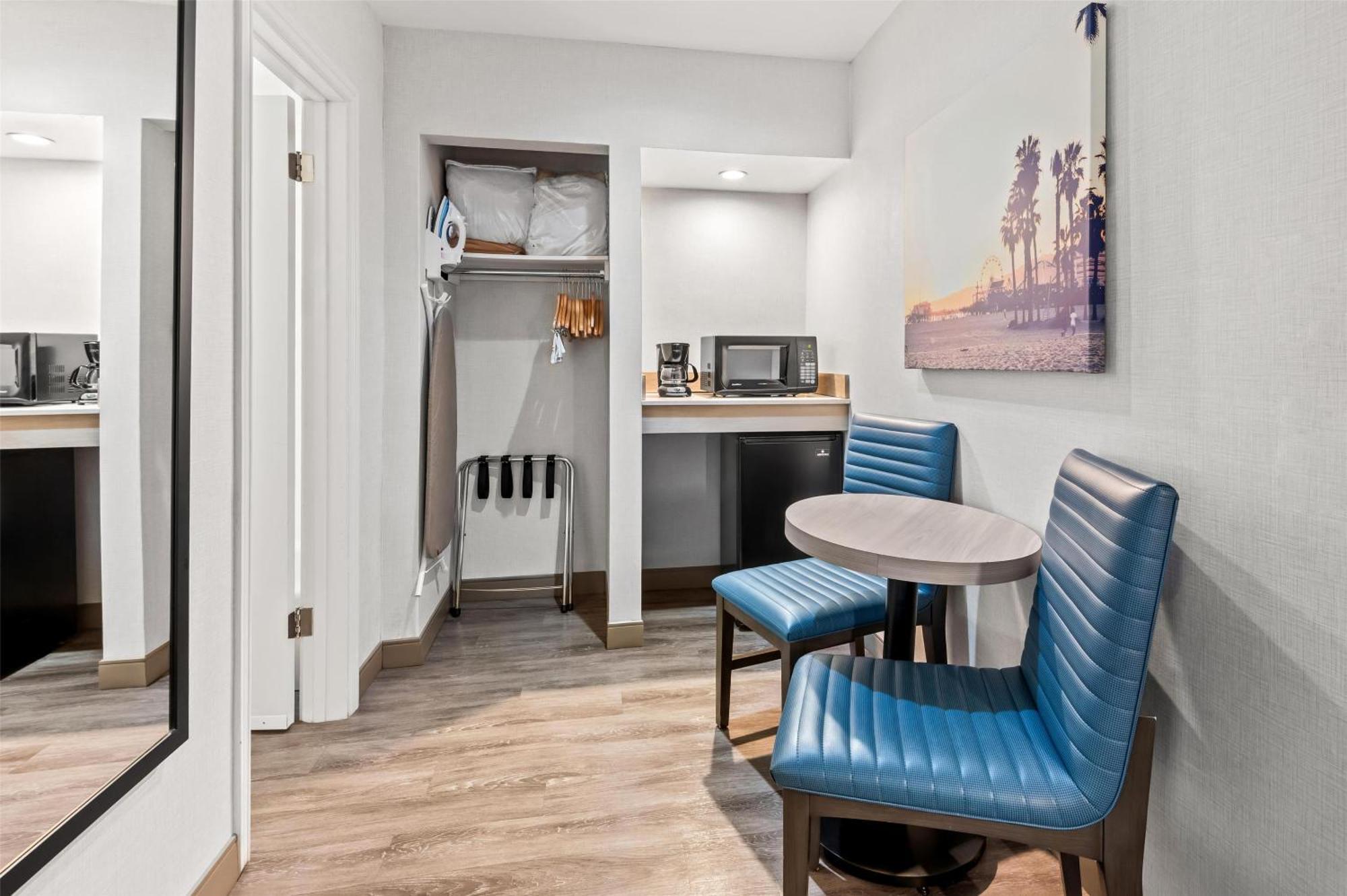 Surestay Hotel By Best Western Санта-Моника Экстерьер фото