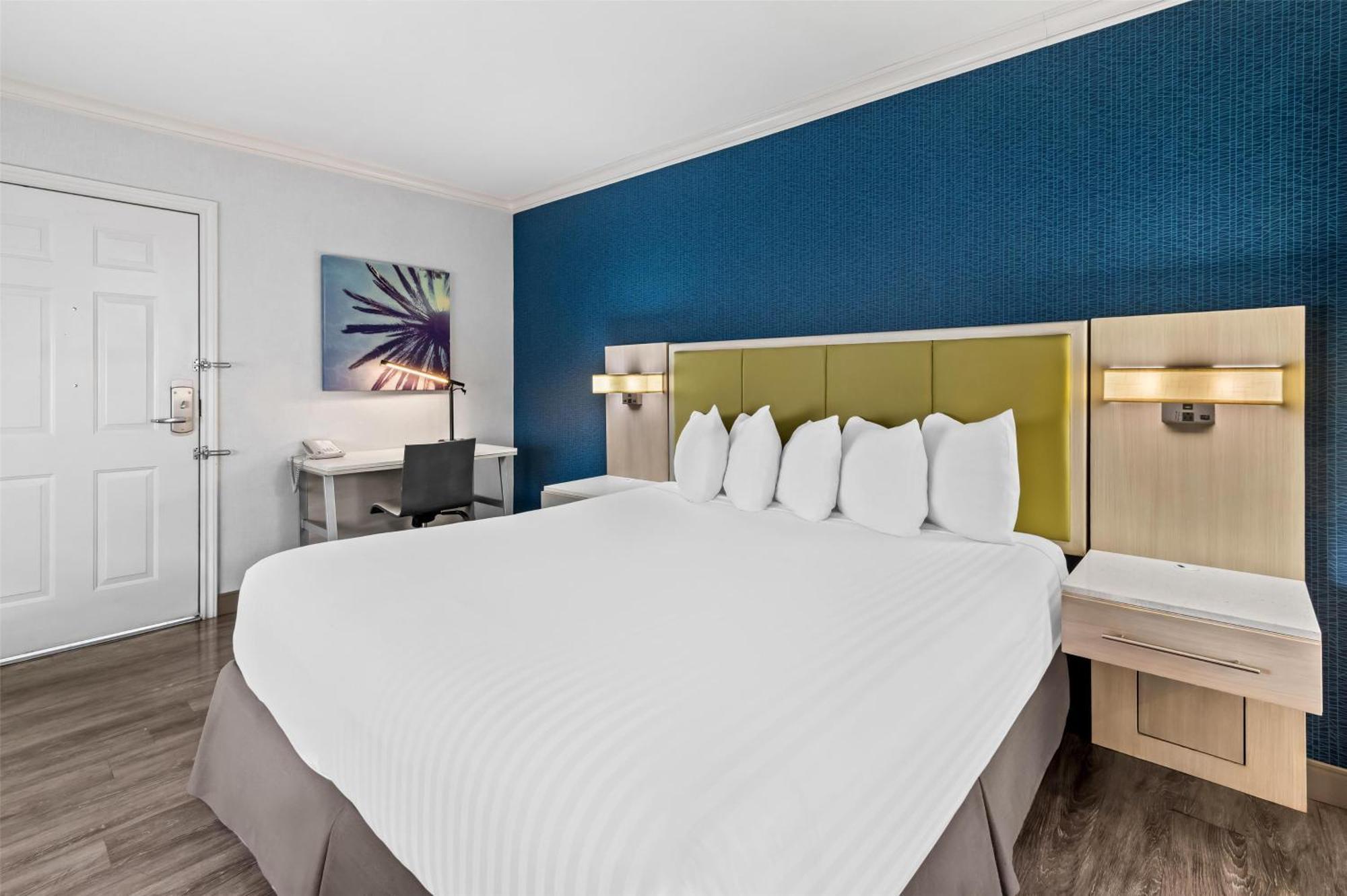 Surestay Hotel By Best Western Санта-Моника Экстерьер фото